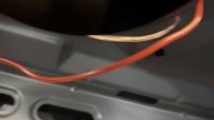 Установка сабвуфера DL Audio Piranha 10 V.2 в Kaiyi E5