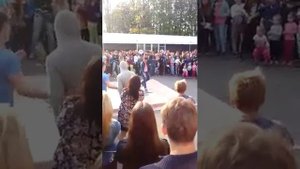 ингуш танцует в Москве лезгинку