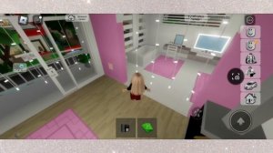 Играю в РОБЛОКС со своей сестрой Настей! Бешеная обезьяна и краб сбежали!! //МиссВикусик/РОБЛОКС