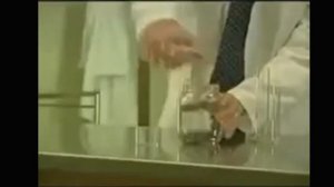 Опыт  с мушками в банке