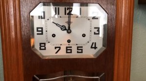 Girod dual chime Wall clock chiming/striking at 10 AM (Westminster chime)