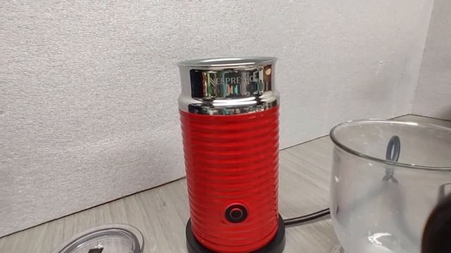 Nespresso Aeroccino 3 Electric Milk Frother Red 3594 смотреть онлайн