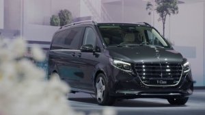 New Mercedes-Benz V-Class EQV Footage