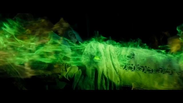 In My Arms смотреть онлайн