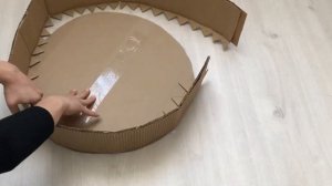 DIY//ЛЕЖАНКА ДЛЯ КОШКИ ИЗ КАРТОНА 🐈⬛