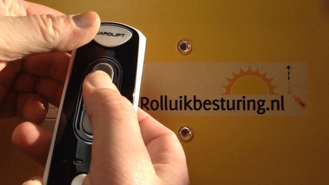 Rolluikbesturing.nl - Programmeren van Jarolift zender in Jarolift rolluikbesturing
