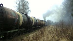 Отправление 2ТЭ10М-0886 с грузовым поездом