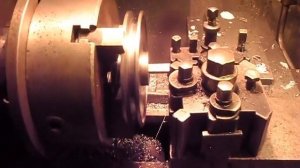 Ékhorony vésés TOS S 32 esztergán