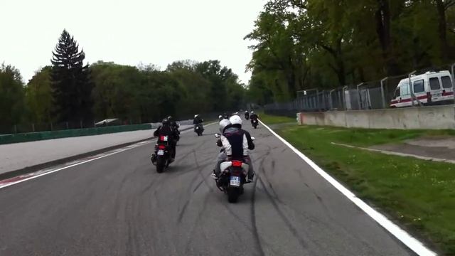 Monza Autodromo - Raduno Club GP800 Italia [29 apr 2012] - 4 смотреть онлайн