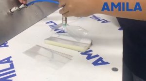 Бережный захват и перенос листов пластика с помощью вакуумных присосок AMILA