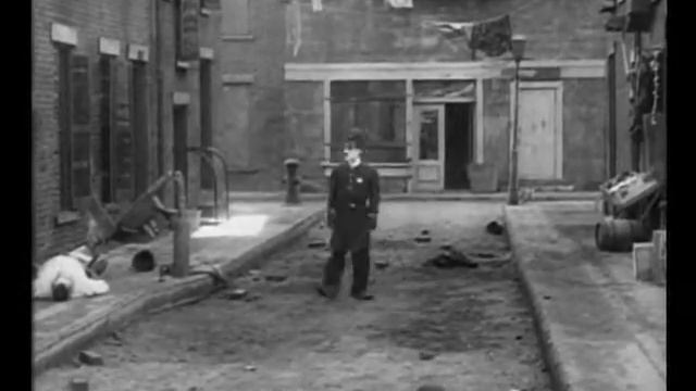 Чарли Чаплин. Беспечная улица 1917