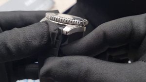 Review Seiko Diver SNE573P1 Solar Movt Midsize