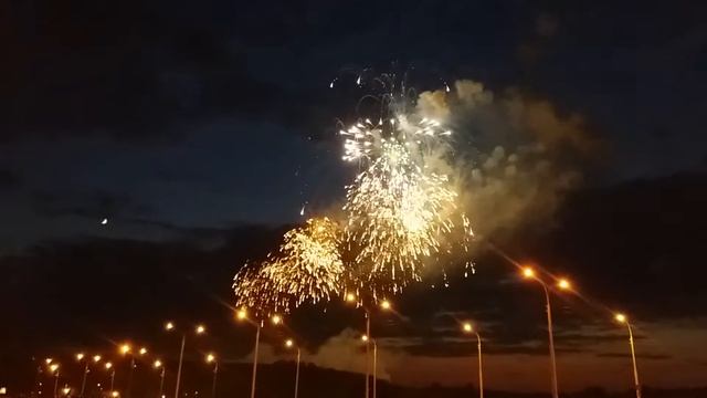 Салют.9 мая 2016 года.День Победы.Минск.