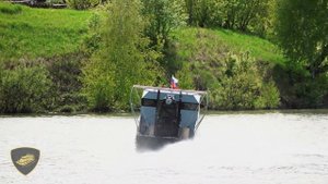 Аэролодка "Нерпа 250 КБ". Обзор аэролодки без баллонов, без чешуи.