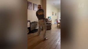 Лучшие видео приколы. Самые смешные видео нарезки юморных моментов.