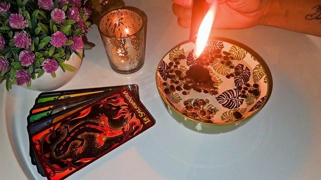 🌘🌶⚡️..УЗНАЙ КТО ТВОЙ НЕДОБРАЖЕЛАТЕЛЬ...все о нем .. гадание на воске ♤