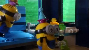 Гадкий Я 4: Веселье на колесах с LEGO-миньонами в короткометражной стоп-моушн