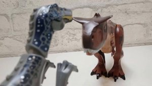 барионикс против карнотавра. Лего!!!!!!! #блоптоп #динозавры #лего