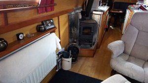 64. A (new!) tour around my tiny home: a canal narrowboat - Part 1 of 2