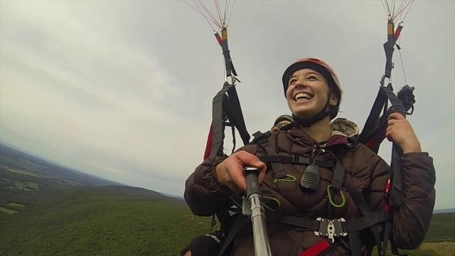 Nikki Flying Tandem Paragliding смотреть онлайн