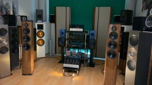 ELAC Vela FS409 & PrimaLuna tubes... Glorious sound!