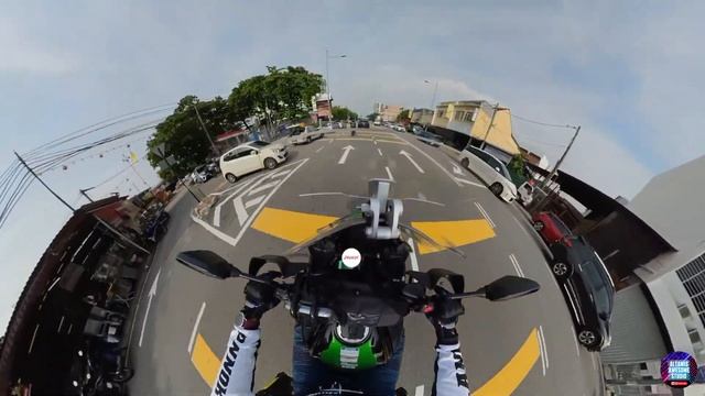 Versys 650 Pertama Kali Naik Ferry Penang