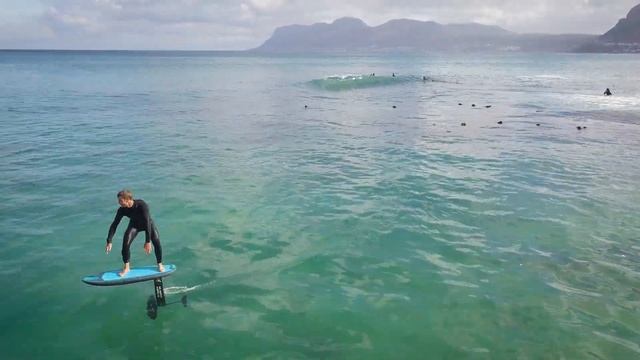 How To Pump on a Hydrofoil with Zane Schweitzer | Hydrofoiling.