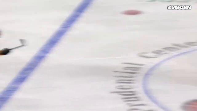 Predators' Zachary L'Heureux Scores Five-Hole After Sneaking Past Devils' Defence