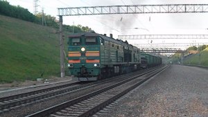 Тепловоз 2ТЭ10М-3579. Тяжкий подъём. Звук 10Д100.