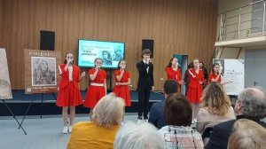 "Расцветай, моя, Россия!" муз. А. Петряшевой.