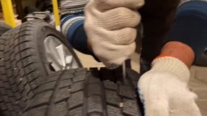 Замена колёс на автомобиле.