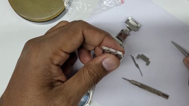 TISSOT PRX Easy To Remove Bracelet Link смотреть онлайн