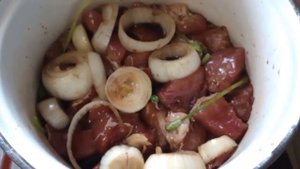 Секрет самого быстрого и вкусного маринада для мягкого шашлыка | Как хранить мясо без холодильника