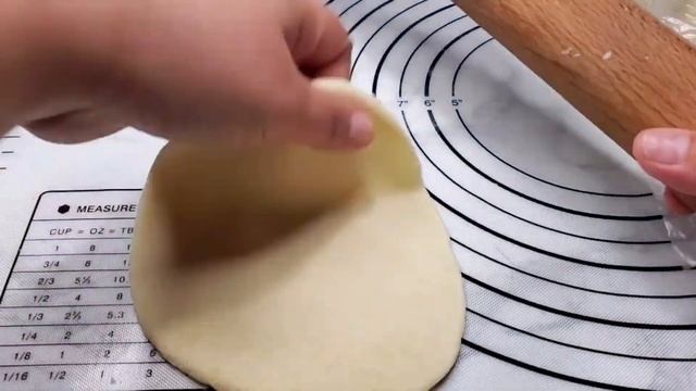 Все ищут этот рецепт!!Наконец-то нашла правильный рецепт чебуреков.🤤ммм они такие сочные