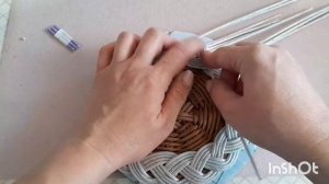 Коса-загибка из бумажной лозы.