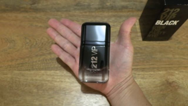 Carolina Herrera 212 VIP Black 50ml Eau de Parfum смотреть онлайн