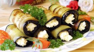 Рулетики из баклажанов с сыром и чесноком (Бадриджани)