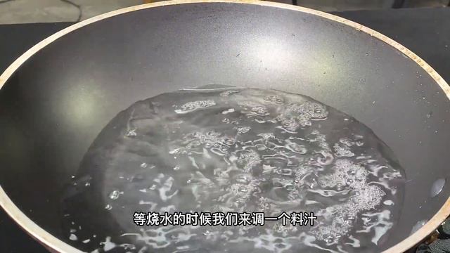 營養豐富的小炒白玉菇，鮮香入味又爽滑，開胃梗下飯，上桌受歡迎 【胡斌哥美食】#白玉菇 #白玉菇料理 #白玉菇 食譜