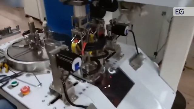 Автоматическая машина для сбора и намотки проводов EW-2020 смотреть онлайн