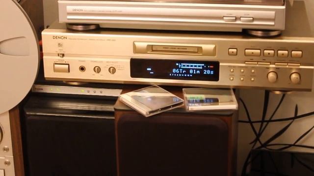 Denon DMD-800 minididisc recorder