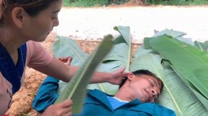 A kind police officer had an accident when he went to help a 17-year-old single mother