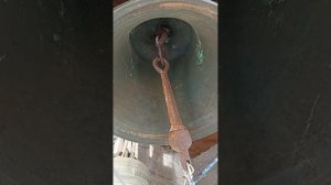 На обследовании колокольни неожиданно обнаружил старинные колокола, в том числе - подписной!