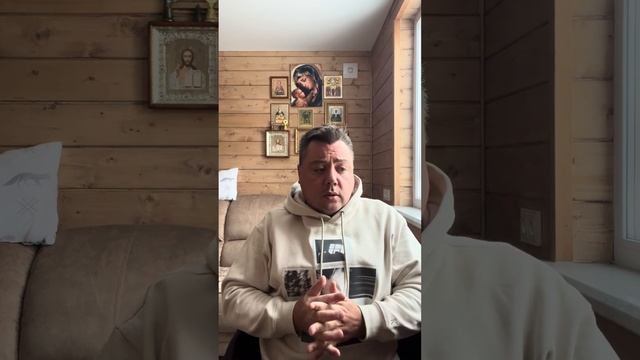 С Женским днем 8 Марта!Пусть исполнятся мечты.Пусть улыбкой озарятсяЛиц прекрасные черты.