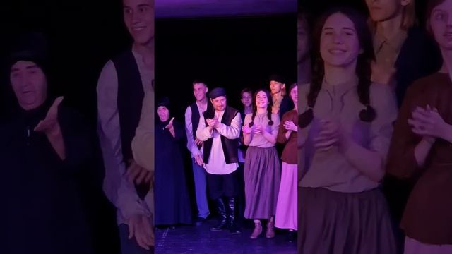 Танец из спектакля Поминальная Молитва (Тевье - Молочник) театра Квадрат с участием Лады Санкиной.