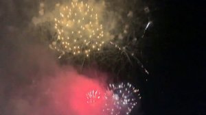 Праздничный салют Дня Победы. Олимпийский парк Сочи, Адлер 09 мая 2024 поющий фонтан