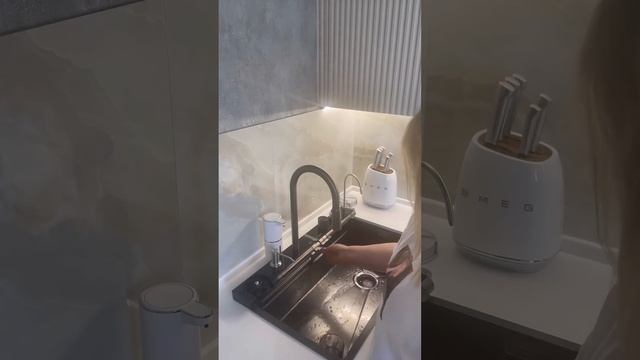 Мойка мечты, многофункциональная мойка для кухни KERN 9790 (мойка с водопадом)