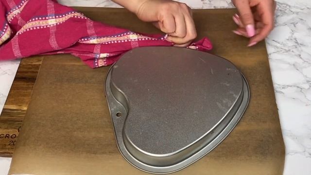 Red Velvet Cake Recipe with Cream Cheese Frosting | Super Moist смотреть онлайн