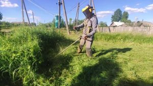 Как должна косить бензокоса / How to mow a lawn mower