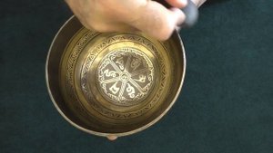 Поющая чаша Премиум 18,5 см Соль 209 Гц, Ре# 604 Гц