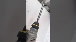 Аккумуляторный перфоратор Dewalt 273N